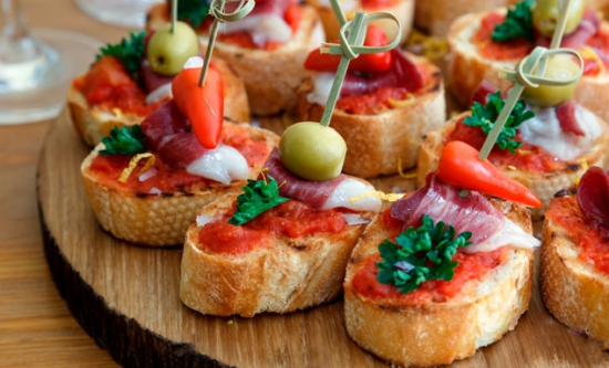 Chef Led Market tour & Onboard Tapas Class