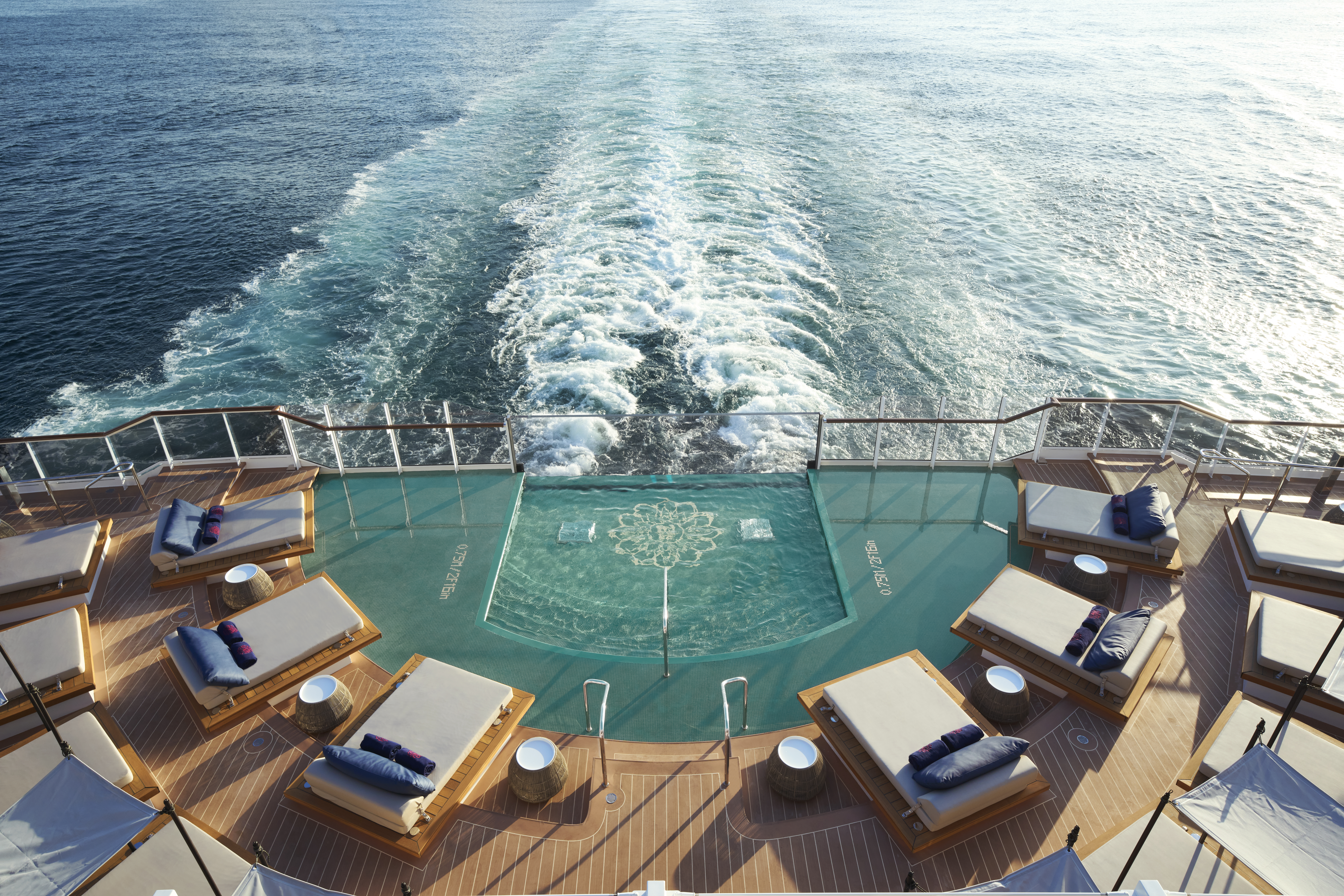 Astern Pool & Bar
