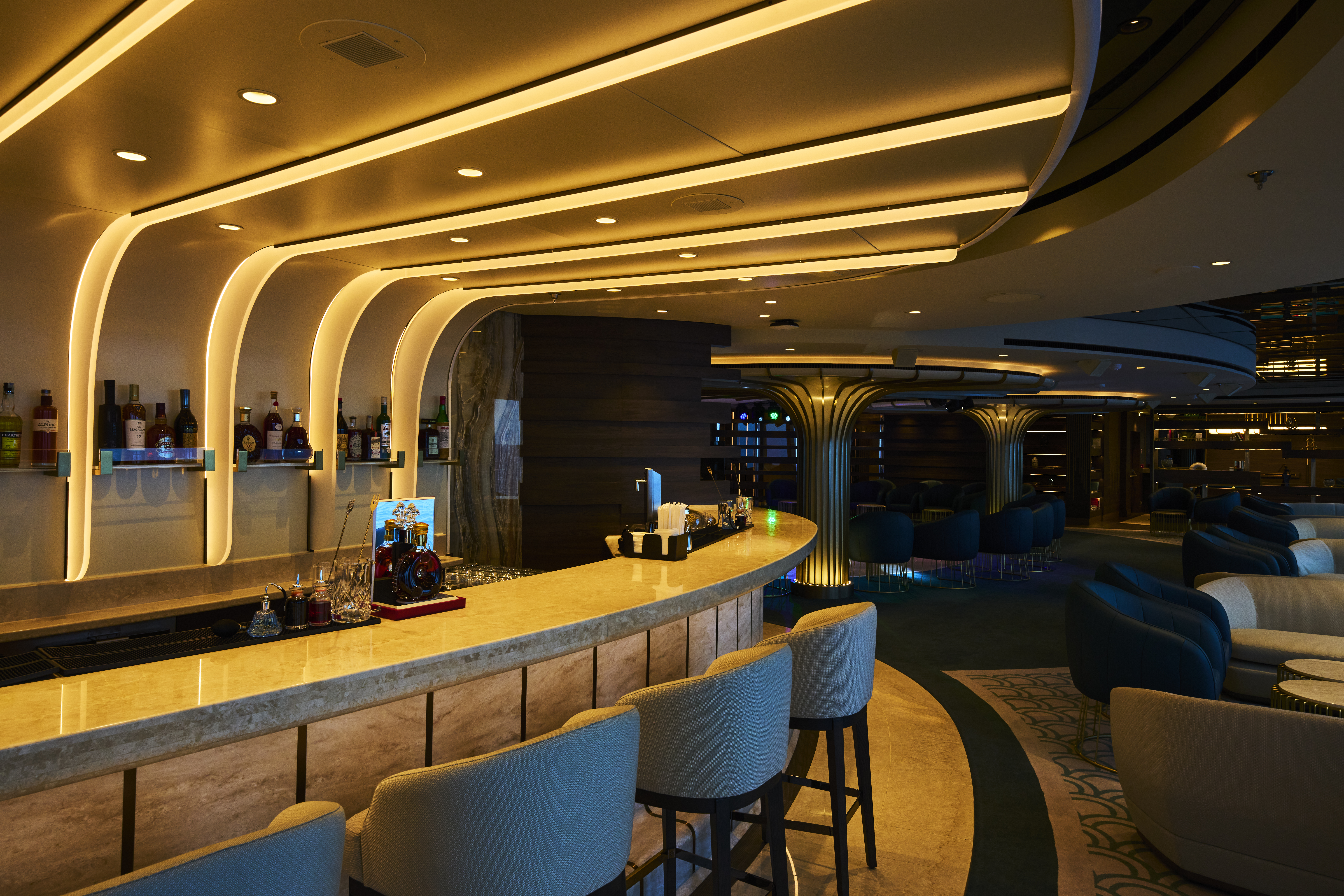 Astern Lounge