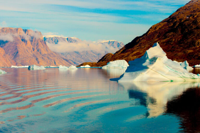 Scoresbysund (Scoresby Sound)