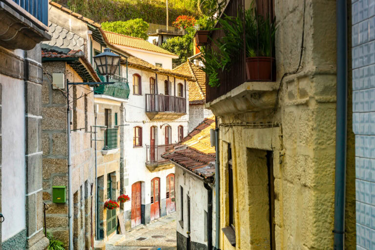 Entre-Os-Rios, Portugal