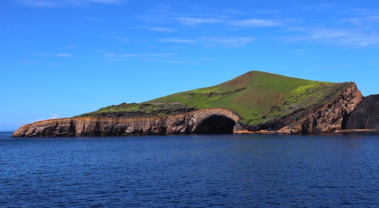 Vicente Roca Point (Isabela)