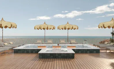 AmaNubia, Deck Club Swimming Pool