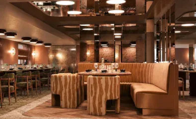 AmaNubia, Journeys Restaurant